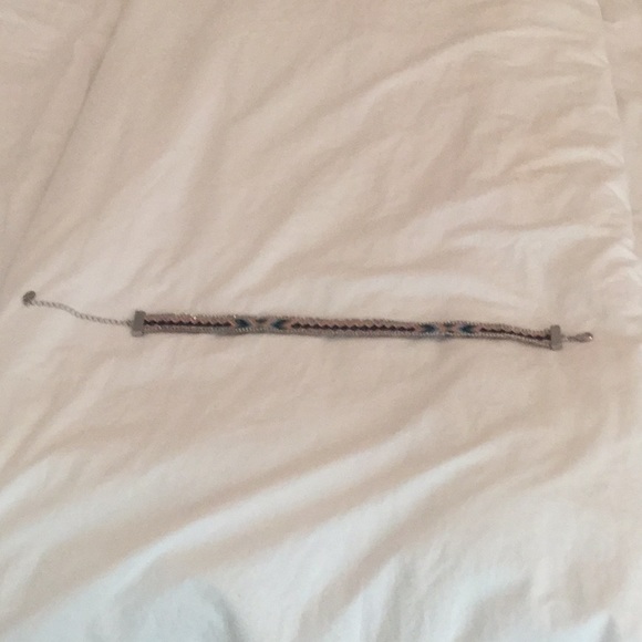 Woven and metal choker necklace. - Picture 2 of 4